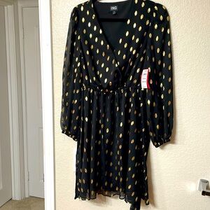 Never worn - Black and Gold